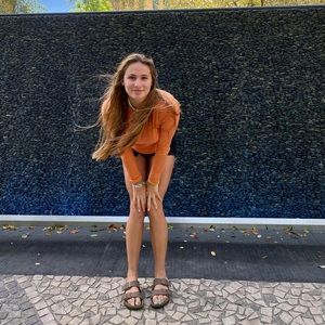 Meet your Posher, Emilee